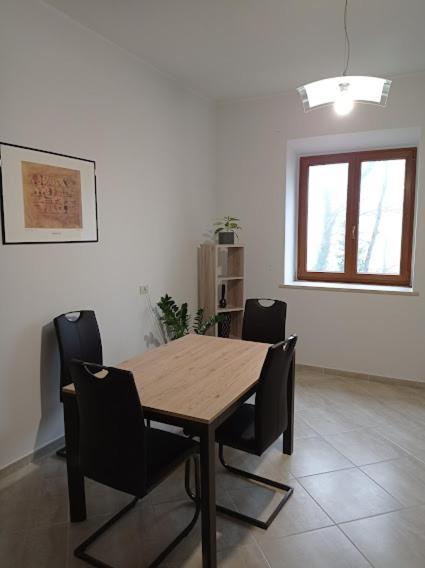 Appartement Casa Dei Faggi à Tolfa Extérieur photo